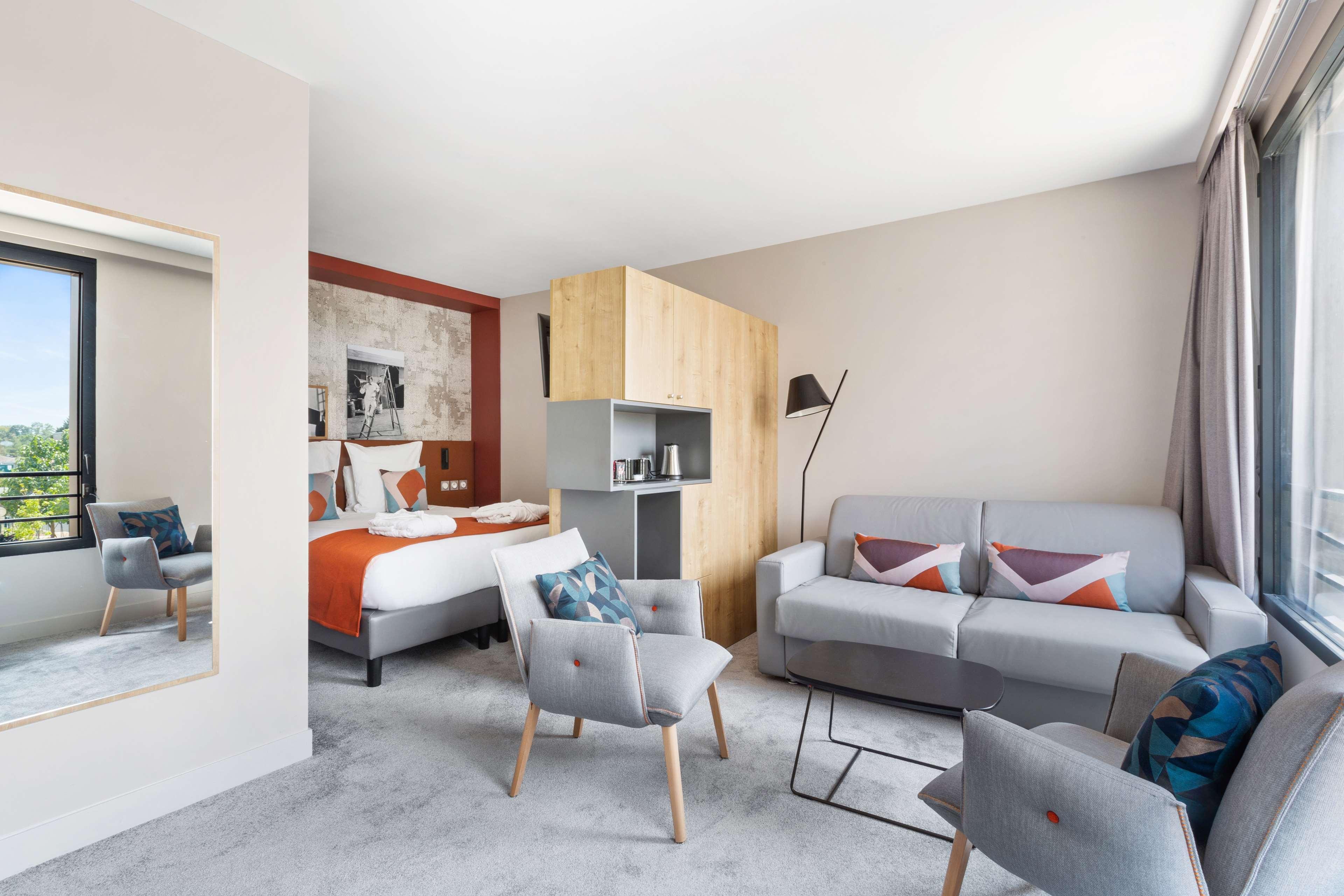 Best Western Hotel Dijon Quétigny エクステリア 写真